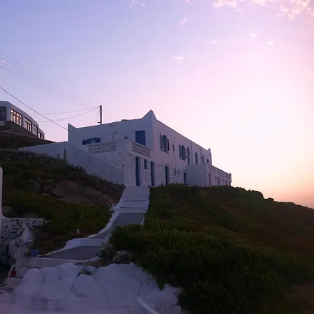 Markos & Otel *