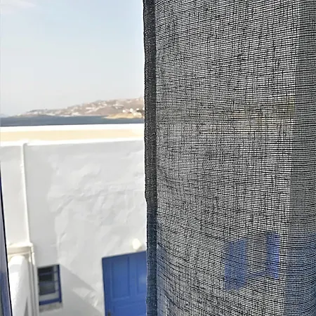 Markos & Otel